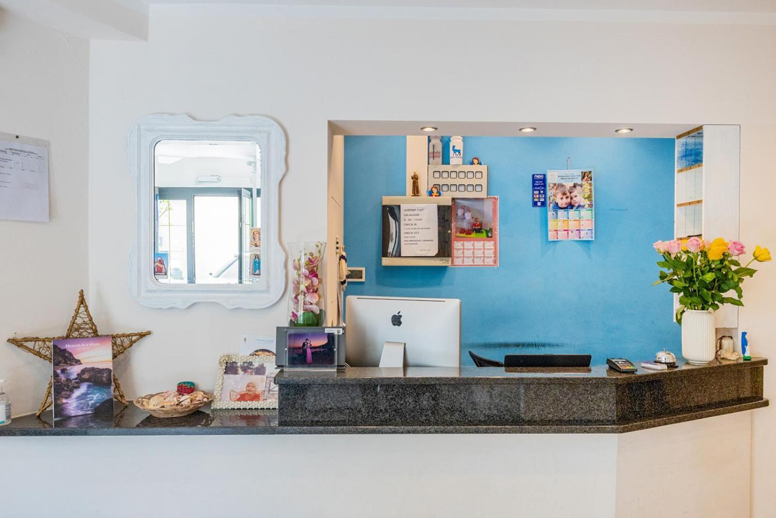 B&B Oasi Finale Ligure Exterior photo